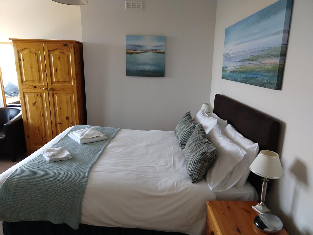 By The Sea Bed And Breakfast Eastbourne Kültér fotó