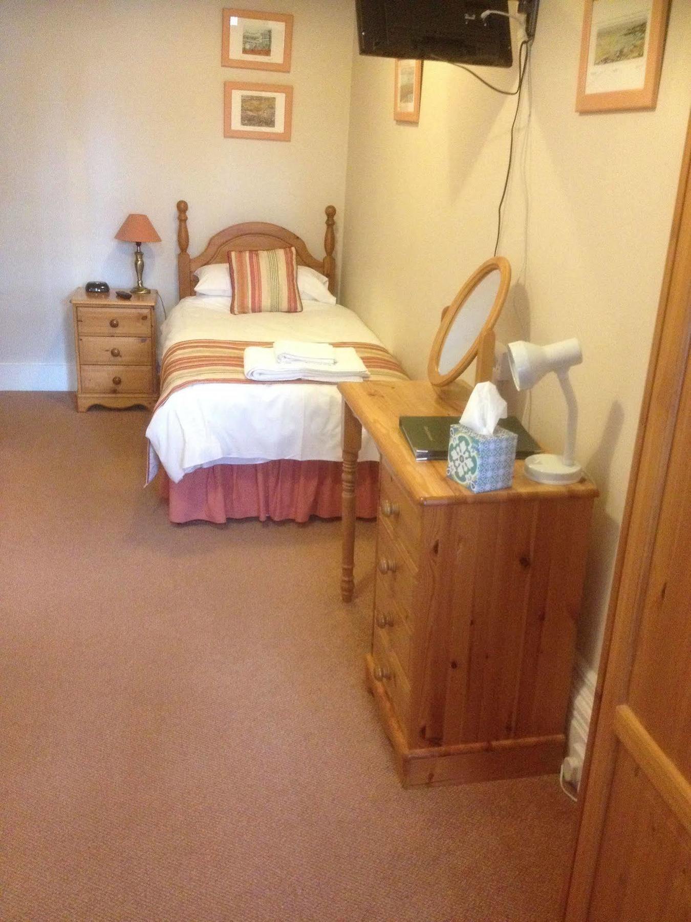 By The Sea Bed And Breakfast Eastbourne Kültér fotó